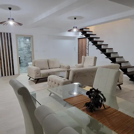 Starlight Penthouse Lägenhet Skopje